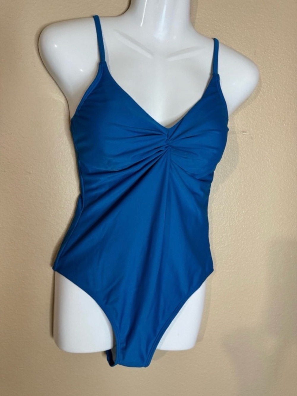Cupshe Royal Blue V-Neck One-Piece Swimsuit